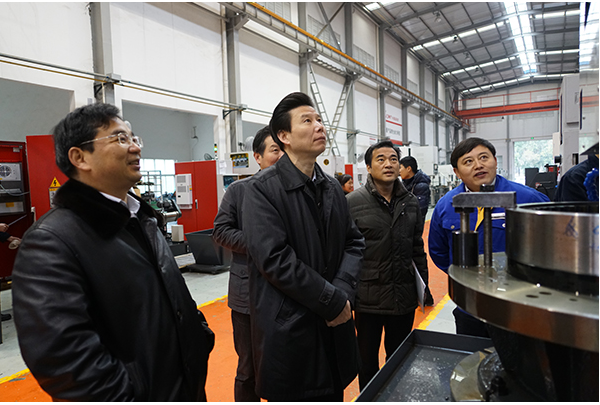 市委副秘書長、高新區(qū)黨工委副書記石顯銀蒞臨我公司指導工作