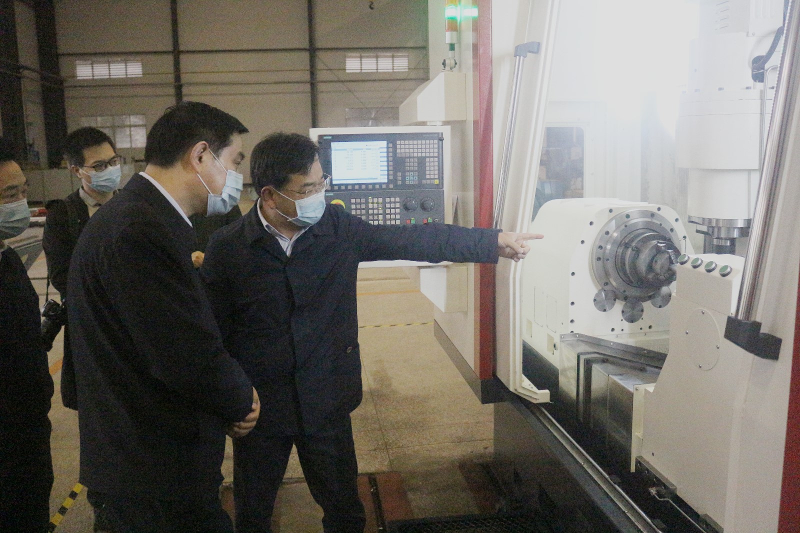 市委副書記、市長張家勝蒞臨公司調(diào)研